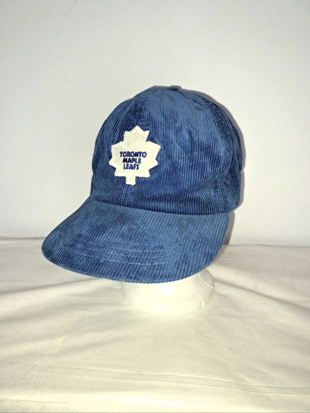 Vintage 80s/90s Nhl Toronto Maple Leafs Corduroy Snapback Hat